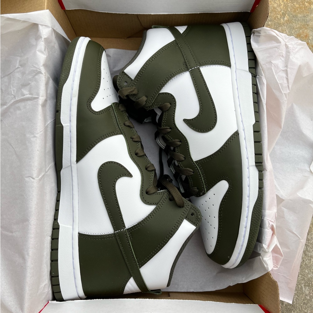 Nike Dunk High Retro